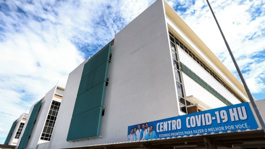 Hospitais universitários vão receber 150 pacientes de Manaus