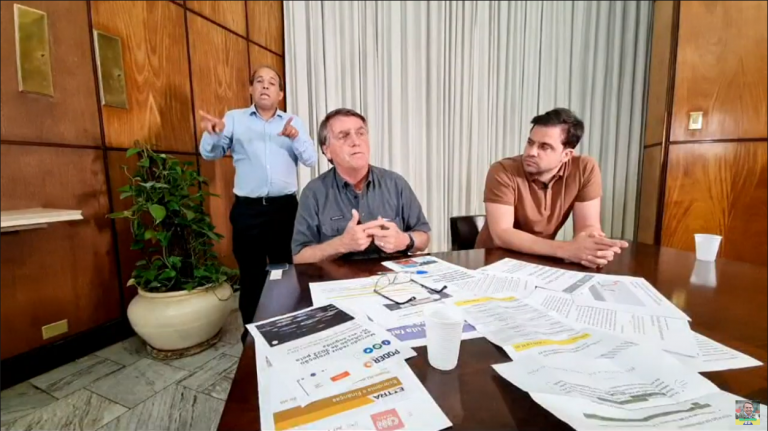Apesar de visita de Marçal, Bolsonaro mantém apoio a Nunes