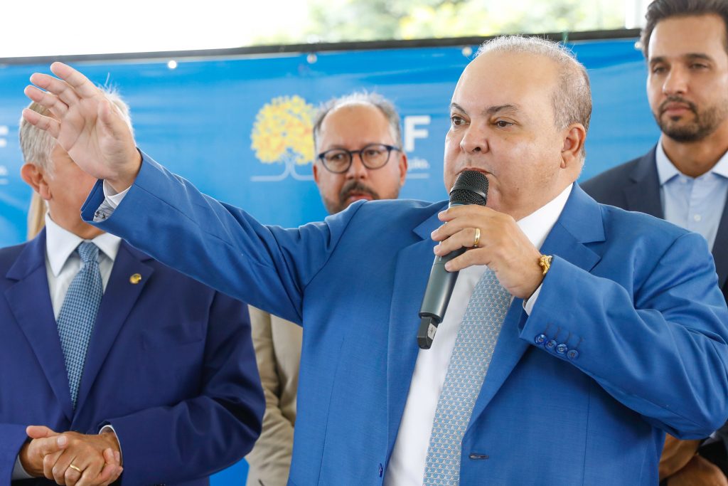 Ibaneis apela para ofício para conseguir um espaço na agenda de Lula