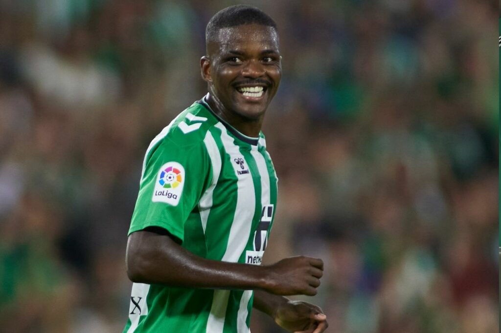 Chegando? Jornalista revela situação de William Carvalho com o Flamengo