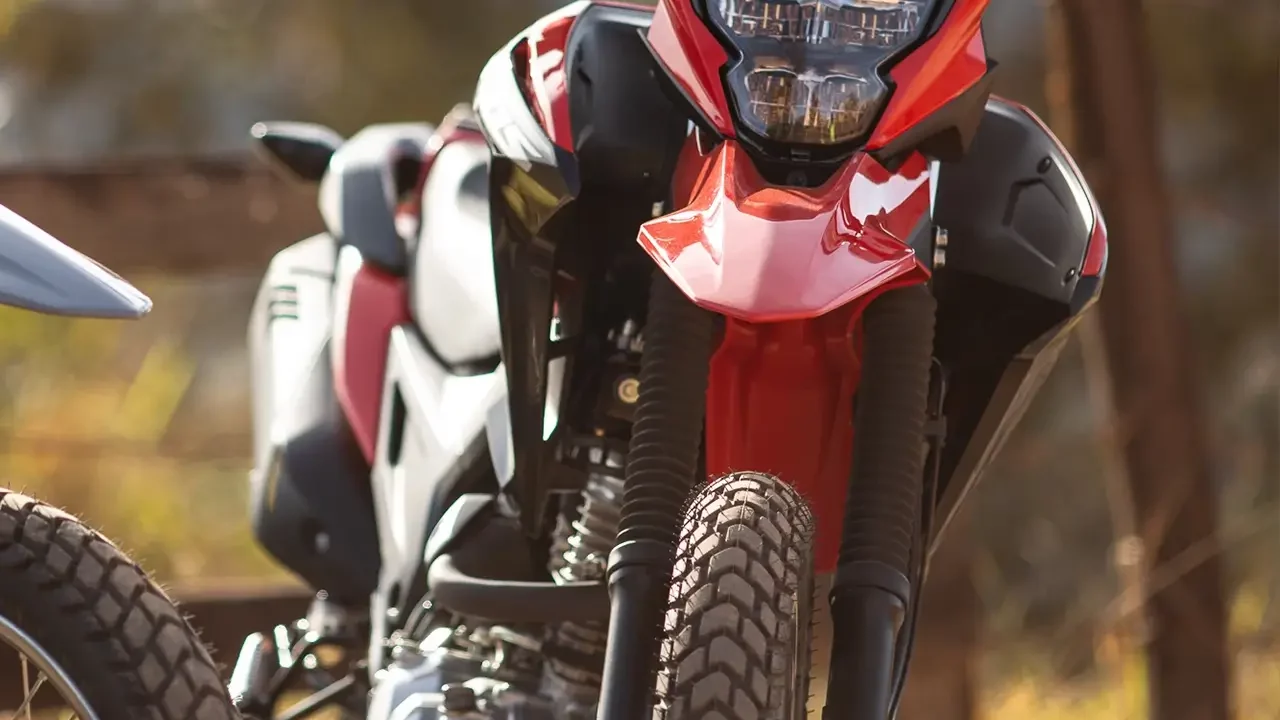 Com 40 km/l e versões para todos os gostos, a Honda Bros conquista o coração dos aventureiros