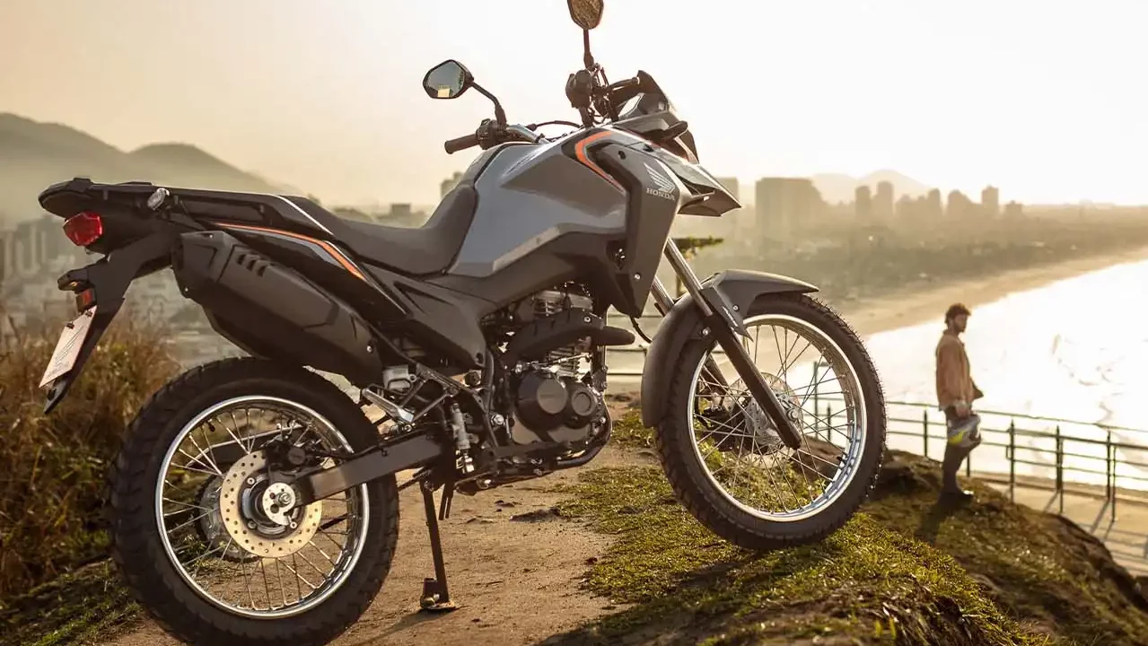 Com até 35 km/l e design aventureiro, essa Honda entrega o equilíbrio ideal