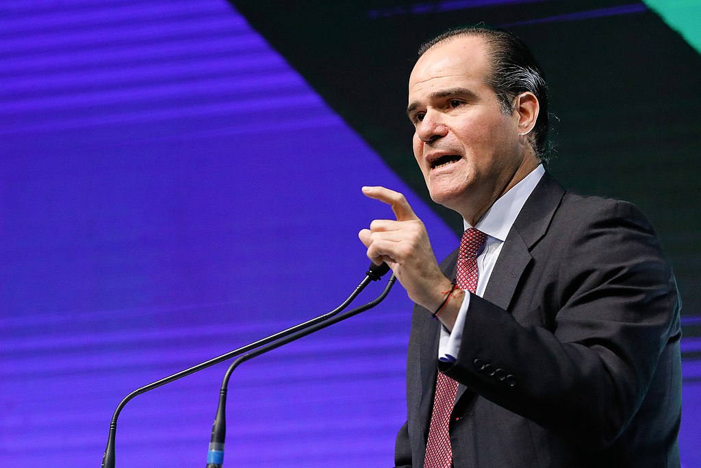 Crusoé: Trump resgata Claver-Carone, ex-presidente do BID