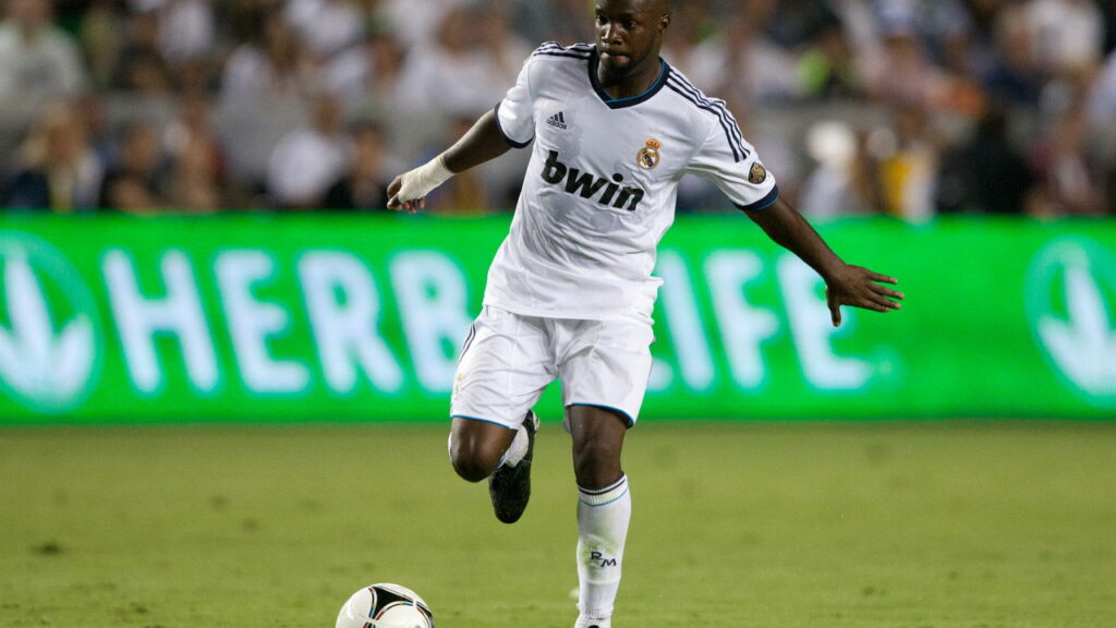 Após caso Diarra, Fifa muda diretrizes para transferências de jogadores