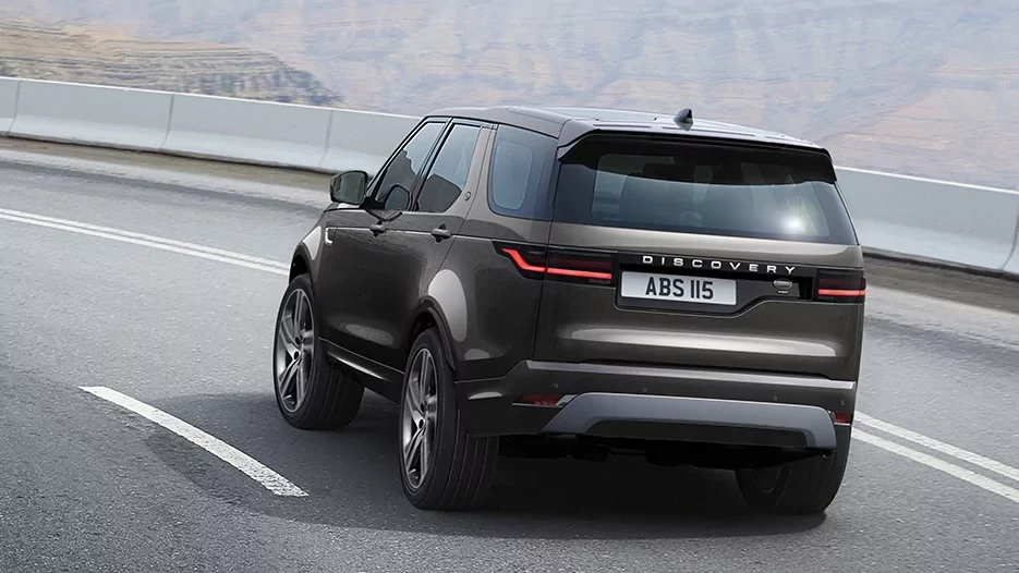 Land Rover Discovery 2025 chega com novidades no motor e mais luxo no Brasil