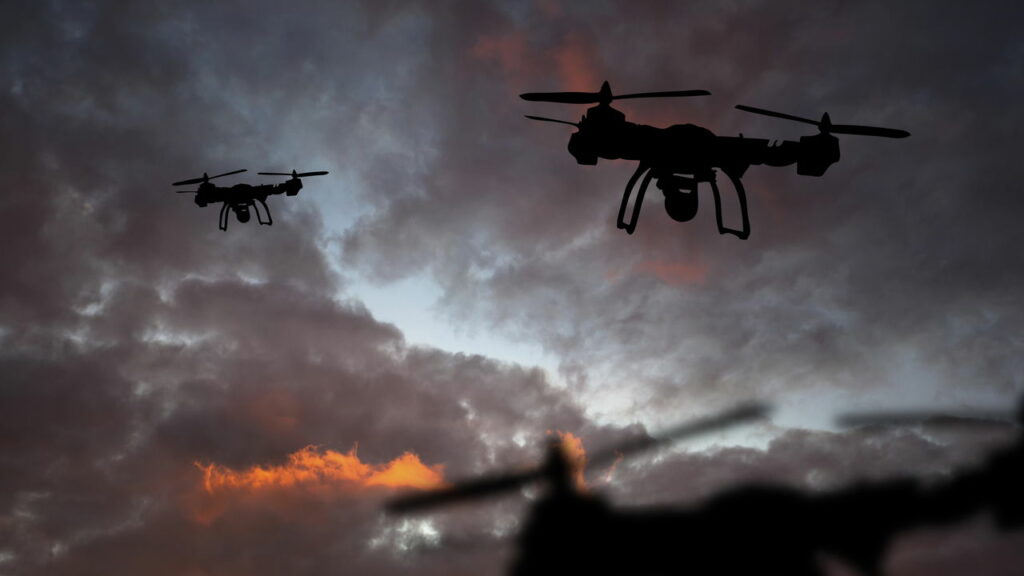 Drones misteriosos sobrevoam Nova Jersey e causam pânico