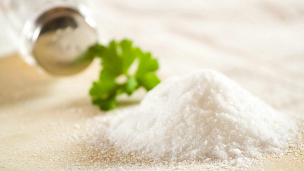 Avisa proíbe lotes de sal e manteiga por contaminação