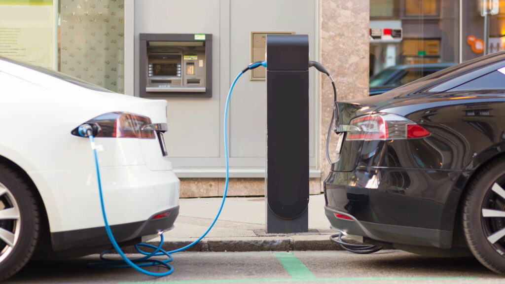 Futuro dos carros elétricos O que esperar em 2025