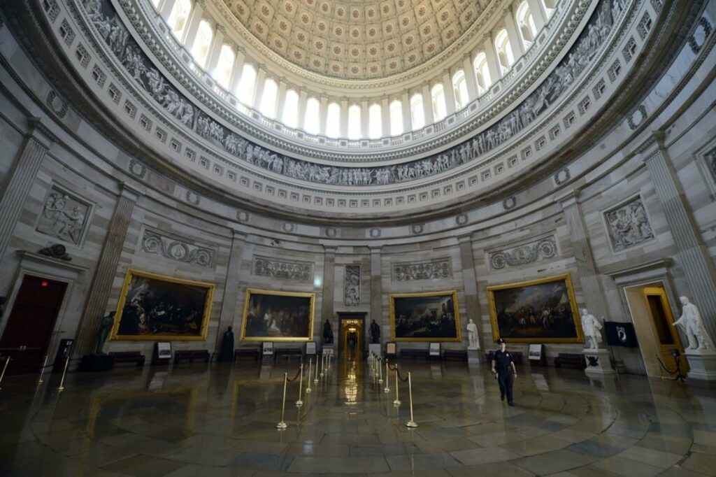Por que Trump fará o juramento de posse na Rotunda do Capitólio?