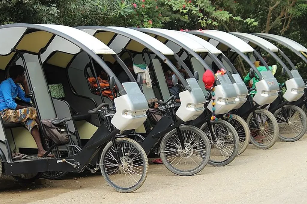 Hyundai aposta na mobilidade urbana na Índia com triciclo elétrico