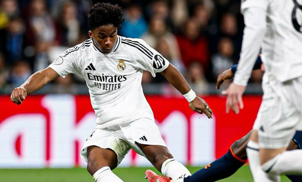 Com dois gols de Endrick, Real Madrid vence o Celta