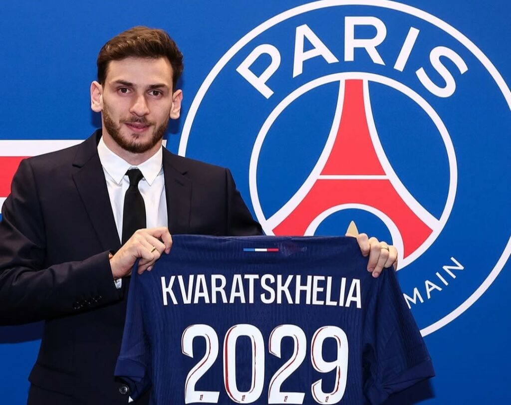 PSG paga mais de 400 milhões por substituo de Mbappé, veja nome