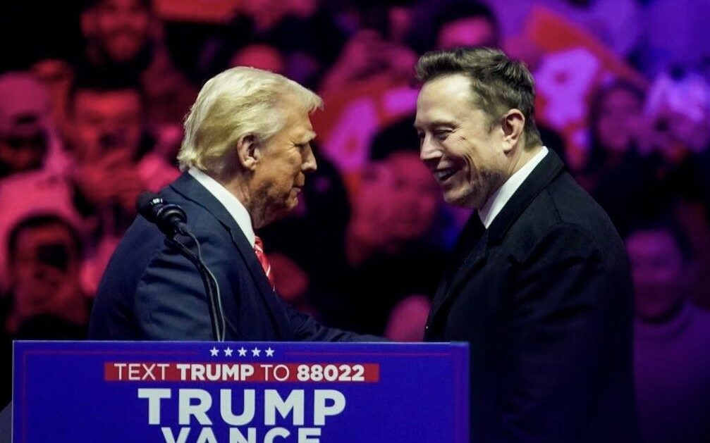 Crusoé: Brasil entre Elon Musk e Steve Bannon