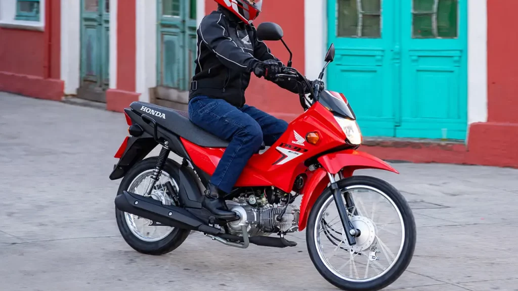Motos baratas que surpreendem no consumo e são queridinhas no Brasil