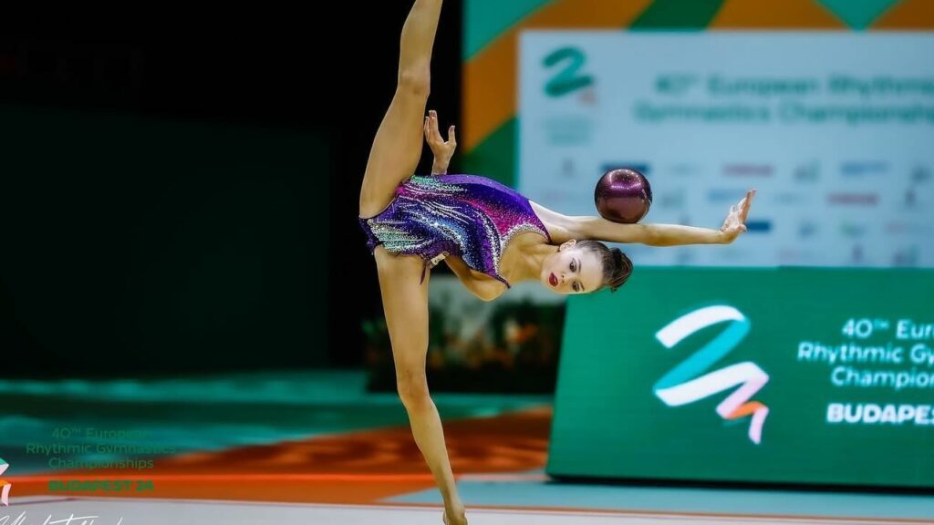 Juíza Evangelia Trikomiti é suspensa por manipulação de resultados