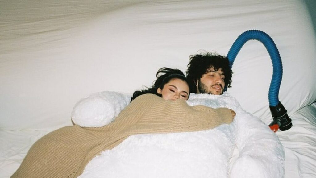 Benny Blanco não toma banho todos os dias