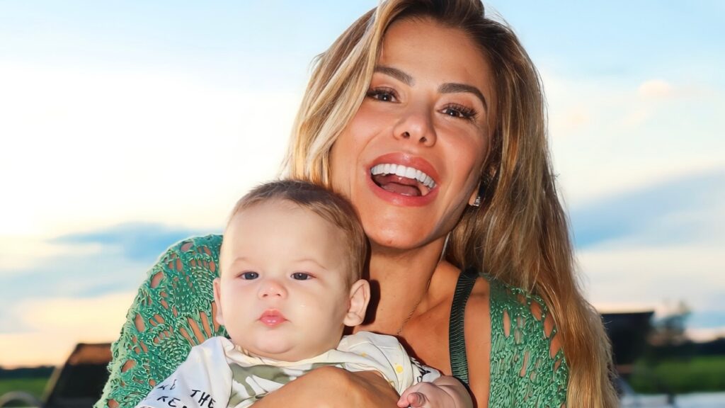 Poliana Rocha fala sobre a família de Leonardo