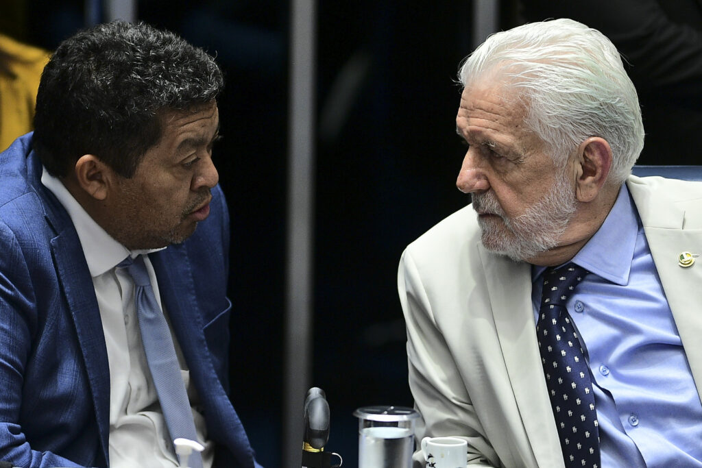 Crusoé: Contra inflação, senador petista quer tabelar arroz, feijão e mandioca