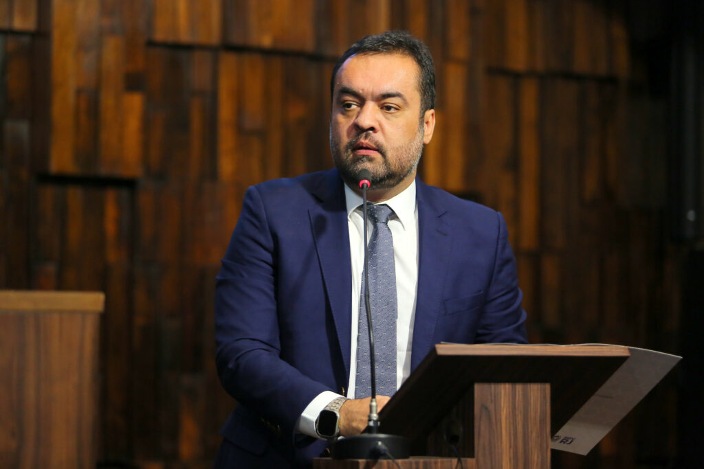 TSE inicia julgamento que pode resultar na cassação e inelegibilidade de Castro