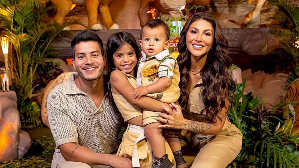 Arthur Aguiar abre o jogo sobre rumores de separação