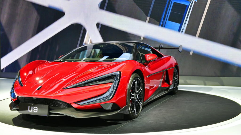 Byd e GWM dominam a venda de carros no Brasil no início de 2025.