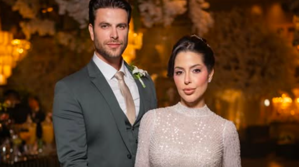 Ex-BBBs Gustavo e Laís se casam no civil; veja fotos