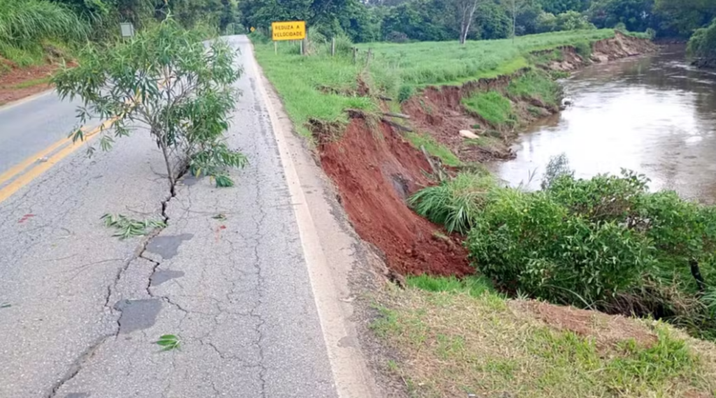 Rodovias no Sul de Minas sofrem interrupções