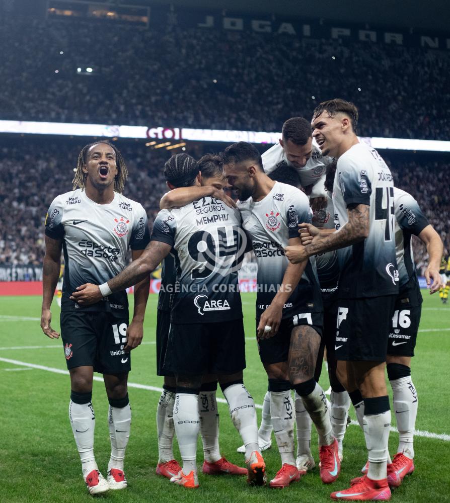 Corinthians vence e garante vaga antecipada nas as quartas do Paulistão