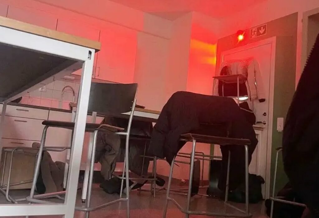 Escola é atacada a tiros em Orebro, Suécia