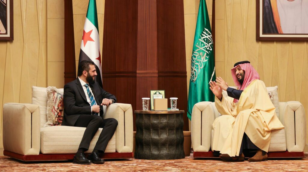 Crusoé: O que o novo governo sírio quer com Bin Salman?