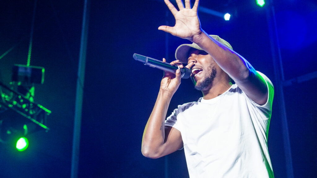 Drake perde no Super Bowl, entenda