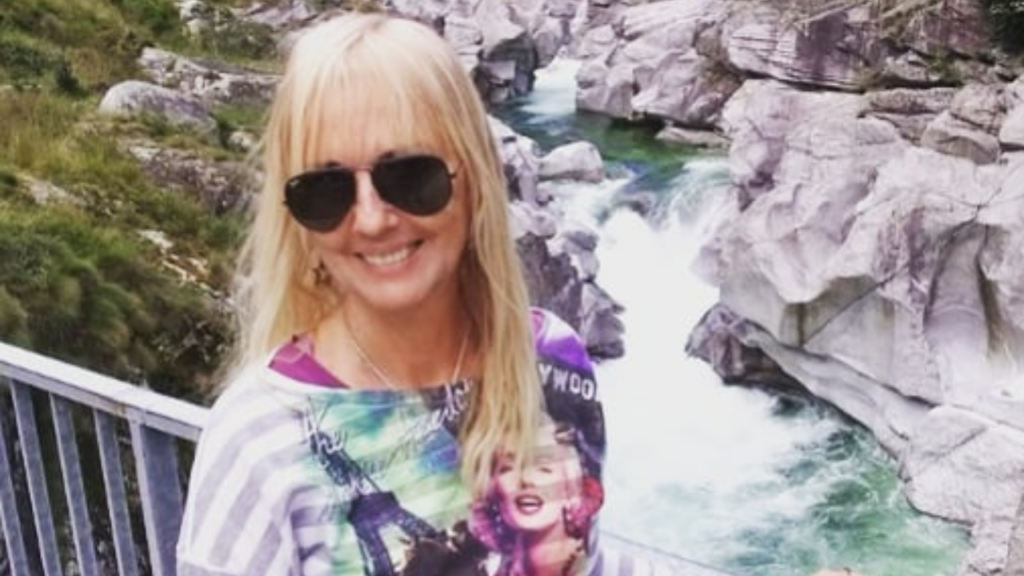 Morre a cantora Lilian Knapp aos 76 anos