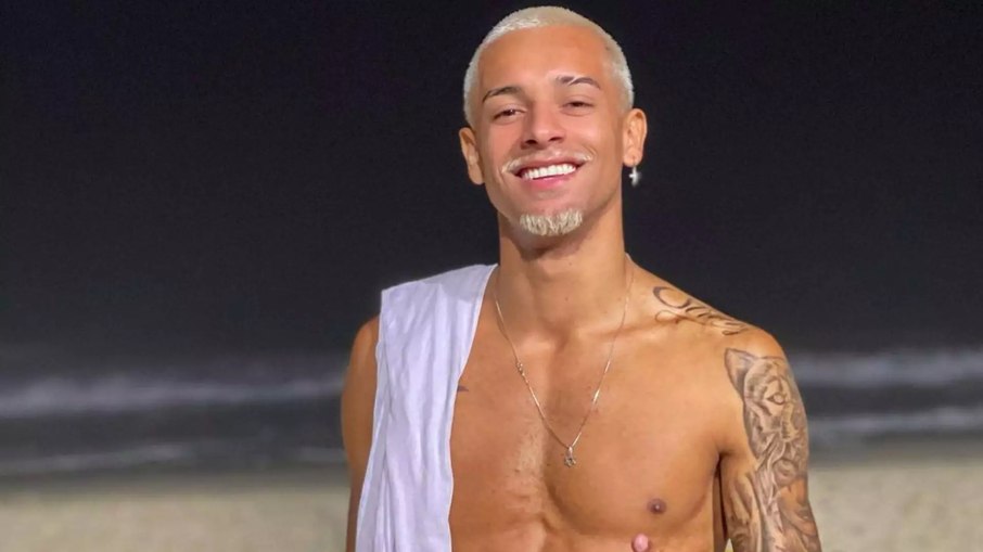 ‘Morre na hora’, diz internauta sobre tatuagem de WL Guimarães