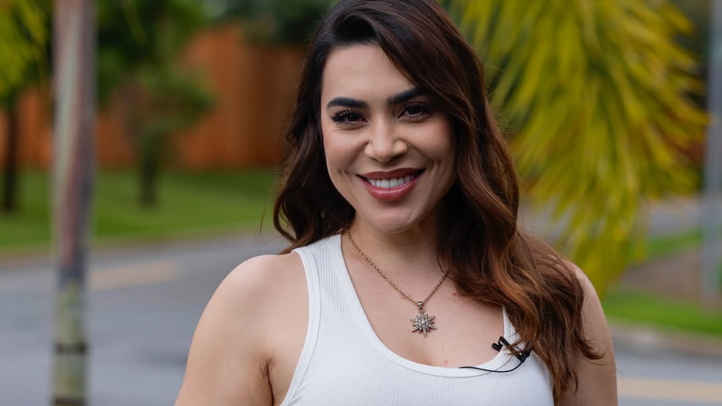 Naiara Azevedo volta ao BBB