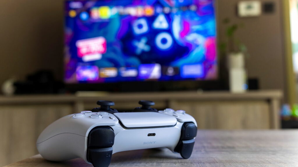 PS Plus revela jogos gratuitos de abril