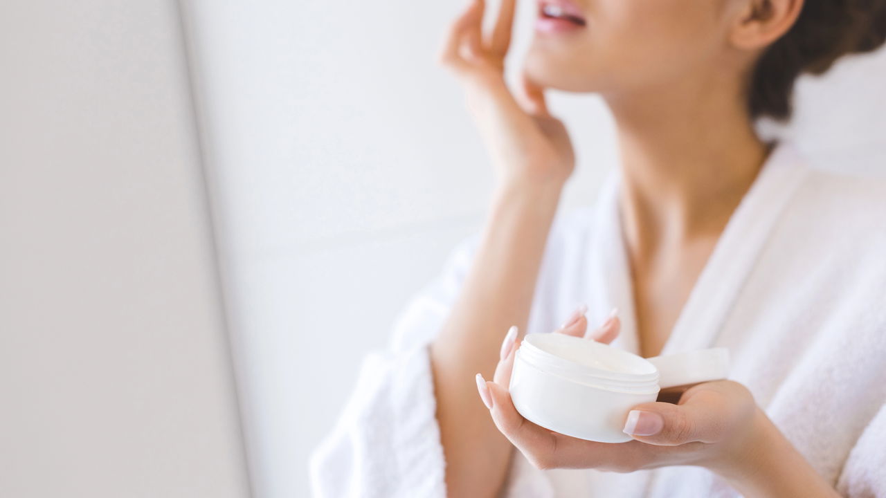 Cleópatra já usava e agora leite de burra volta a ser o queridinho das Skincares