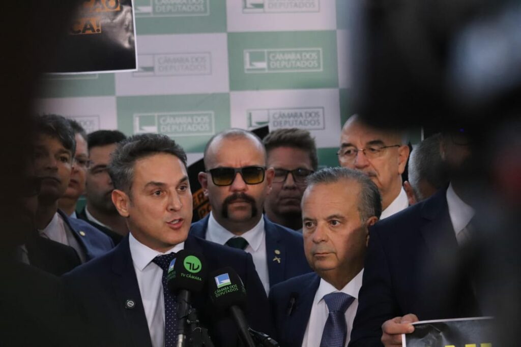 Oposição sobre denúncia da PGR: “Peça de ficção”