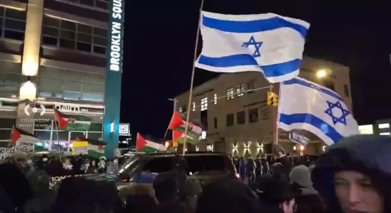 Protesto anti-Israel termina em caos em bairro judeu de Nova York
