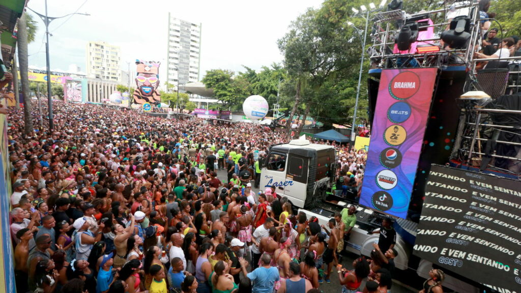 Já escolheu onde vai curtir o Carnaval de 2025? Veja algumas opções de cidades