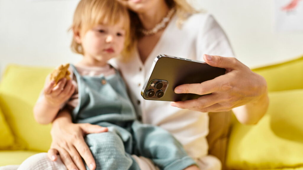 Proibição de celulares para menores na Austrália não está funcionando