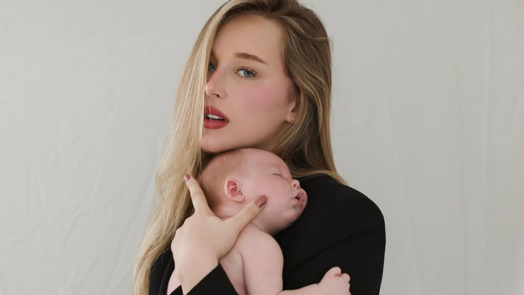 Duda Reis mostra o quarto da filha Aurora