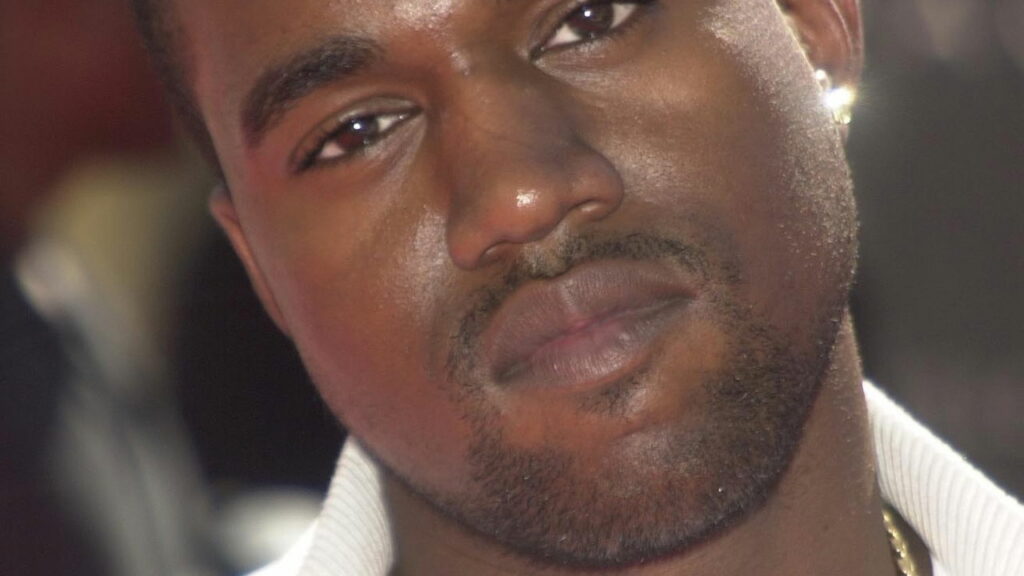 Kanye West choca a web e se declara “racista” e “nazista”