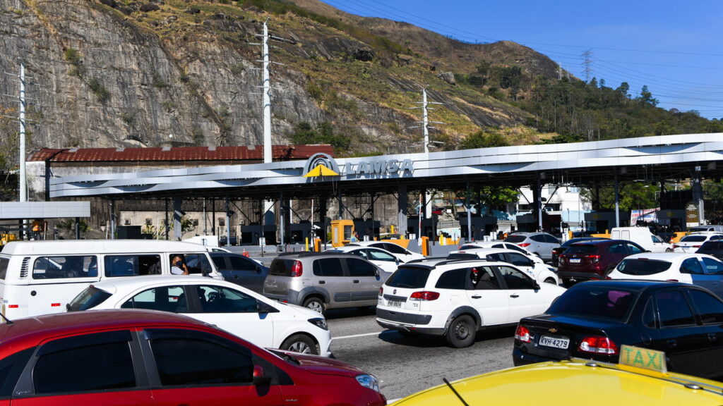 Agente do Degase é assassinado em arrastão na Linha Amarela