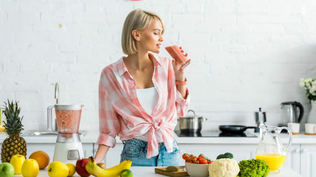 Quatro sucos naturais com grandes benefícios  para a saúde