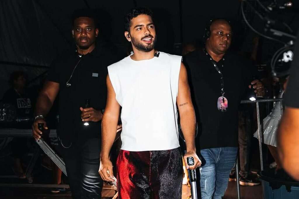 Pedro Sampaio cancela agenda de shows após piora no quadro de saúde