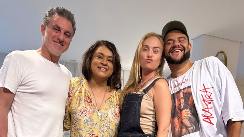 Angélica e Luciano Huck visitam Preta Gil