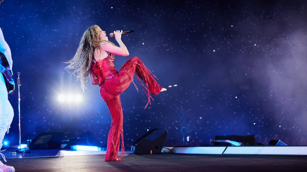 Shakira se declara ao Brasil após primeiro show