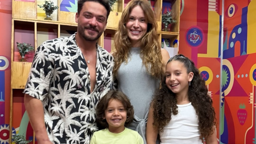 Wesley Safadão chora com talento da filha