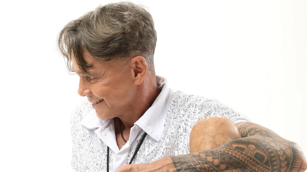 Cantor Netinho é internado na UTI