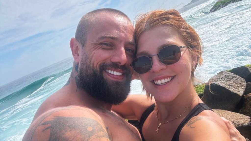 Rafael Cardoso revela luta contra o vício em drogas